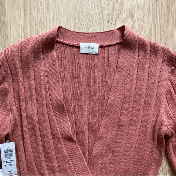 [Sold off app] Wilfred Plunge Front Cardigan - Picture 3 of 7